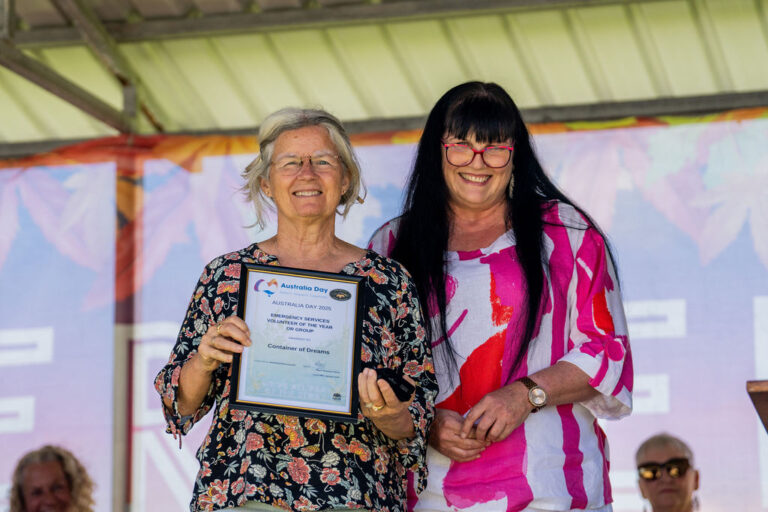 Recipient Container Of Dreams A7R01501